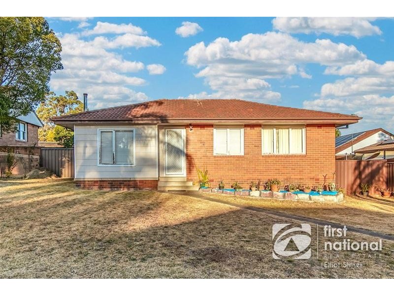 34 Hatherton Road, Lethbridge Park NSW 2770