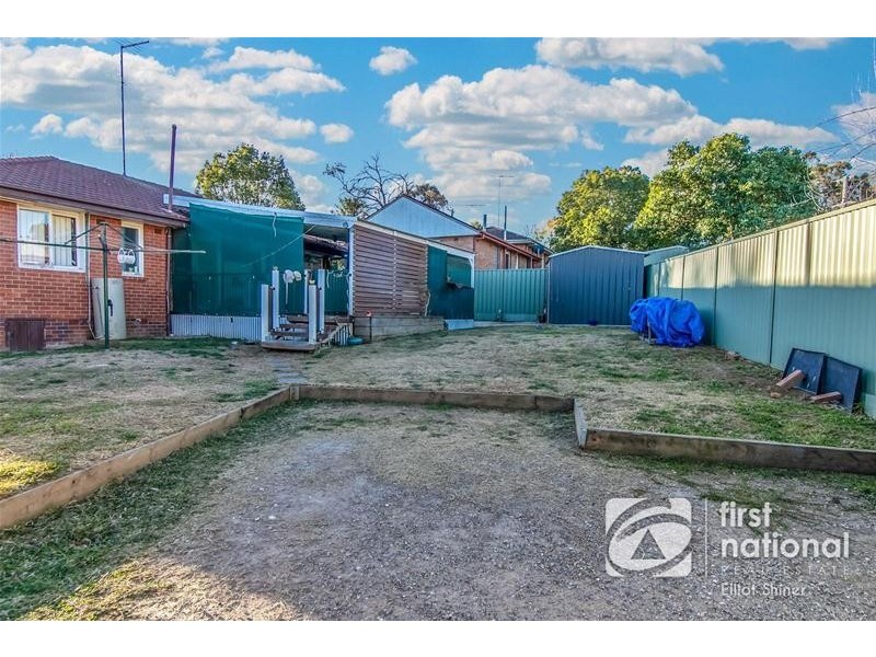 34 Hatherton Road, Lethbridge Park NSW 2770