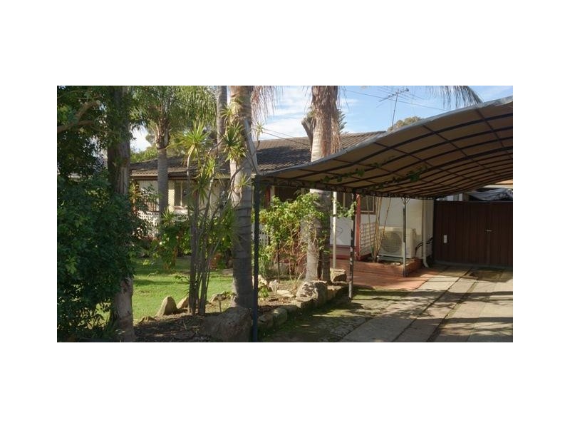 11 MARIANA Crescent, Lethbridge Park NSW 2770