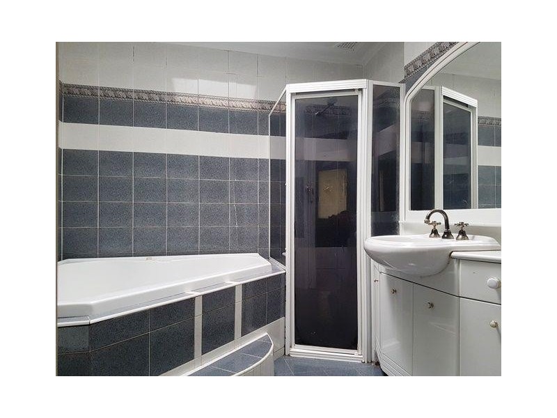 9 Law Crescent, Tregear NSW 2770