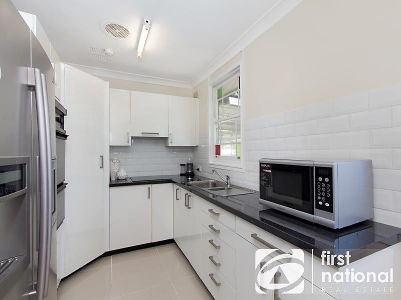 14 Fitzgerald Crescent, Blackett NSW 2770