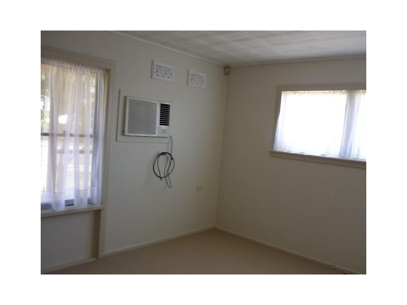 42 Debrincat Avenue, St Marys NSW 2760