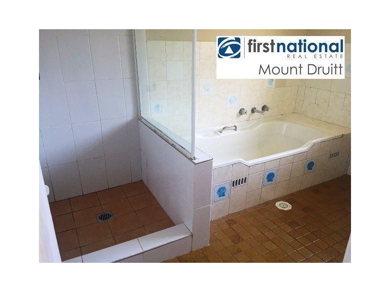 4 Pymble Street, Dharruk NSW 2770