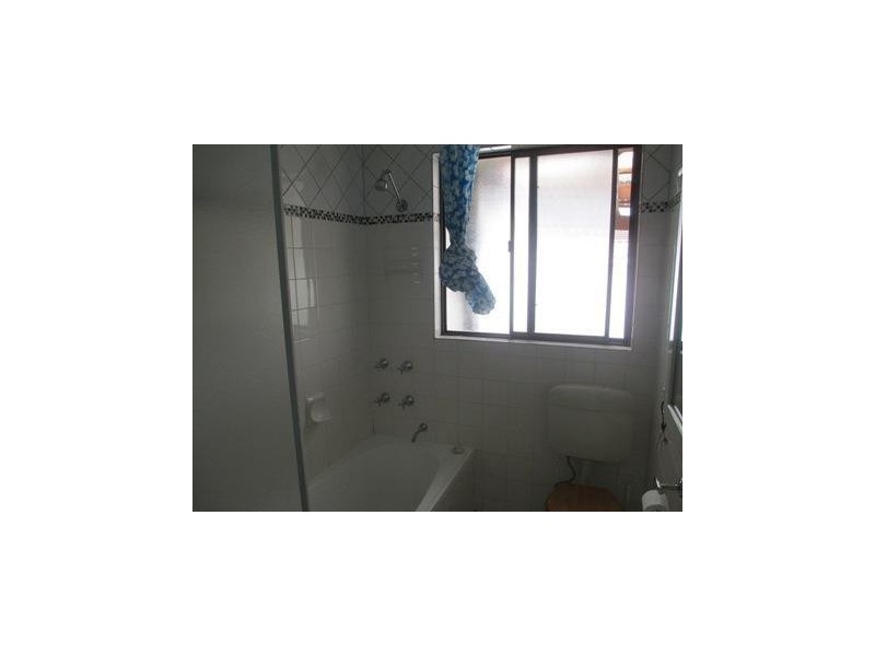 7 LUCENA Crescent, Lethbridge Park NSW 2770