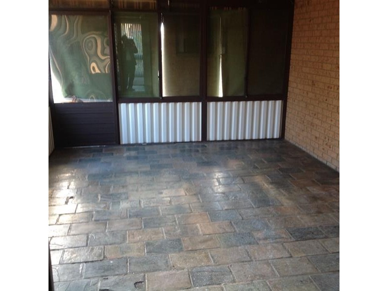 8 Ontario Street, St Clair NSW 2759