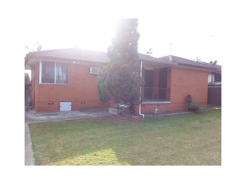 17 BAMBARA Street, Dharruk NSW 2770