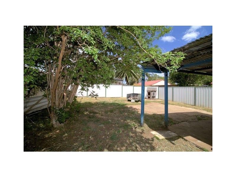 8 Carrington Street, St Marys NSW 2760