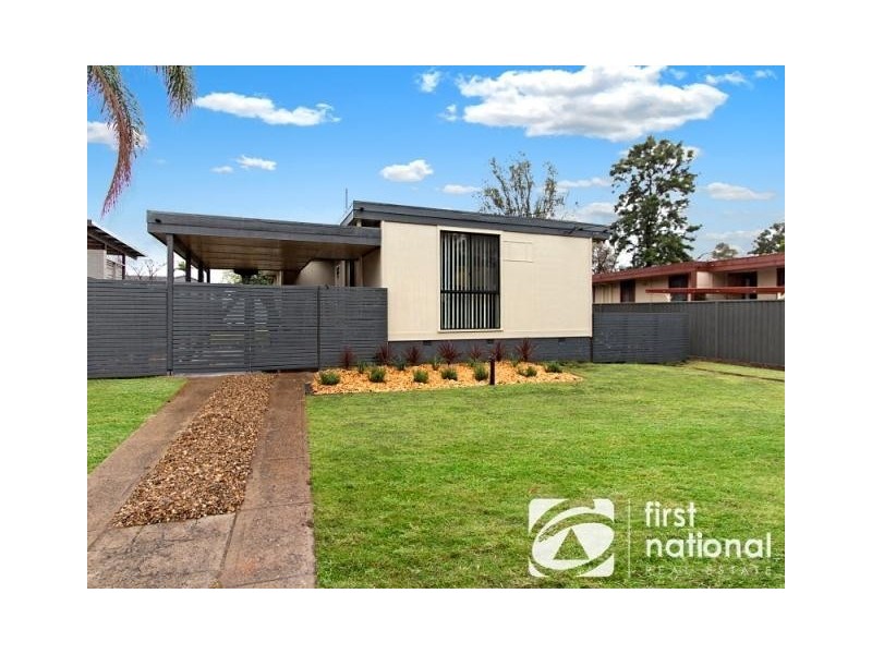 29 LIVINGSTON Avenue, Dharruk NSW 2770