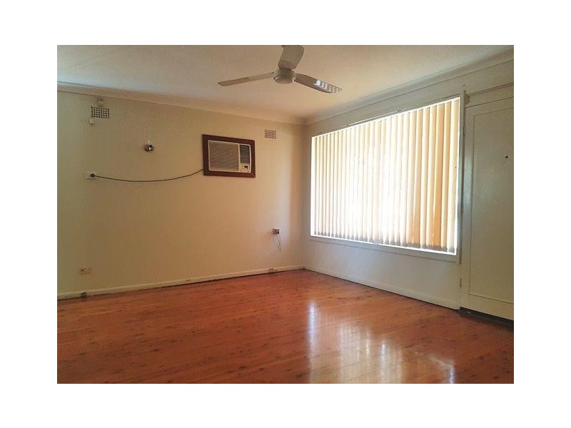 9 Taranaki Avenue, Lethbridge Park NSW 2770