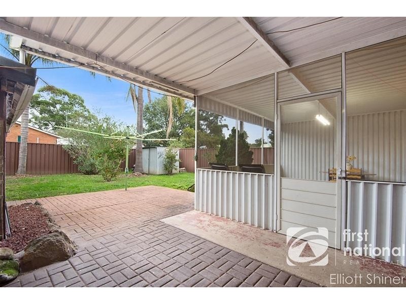 20 Manila Road, Lethbridge Park NSW 2770