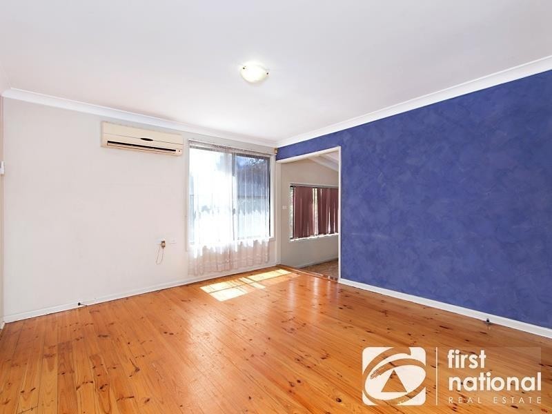 33 Forrester Road, Lethbridge Park NSW 2770