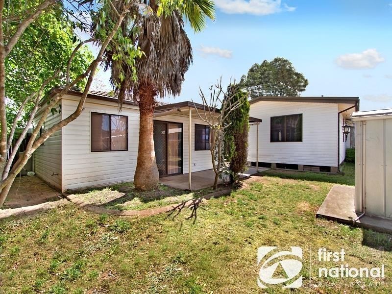 33 Forrester Road, Lethbridge Park NSW 2770
