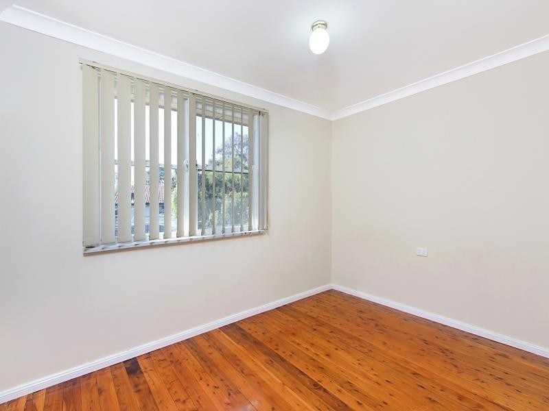 41 Lucena Crescent, Lethbridge Park NSW 2770