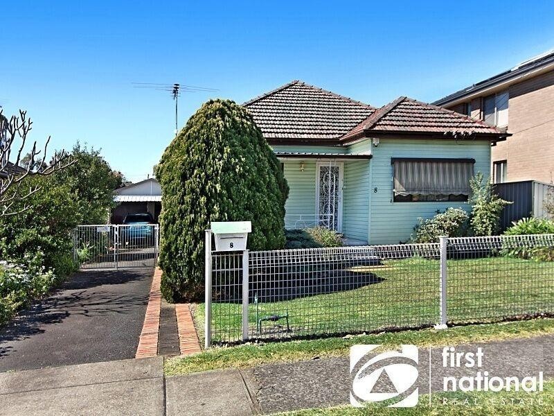 8 Maryvale Avenue, Liverpool NSW 2170