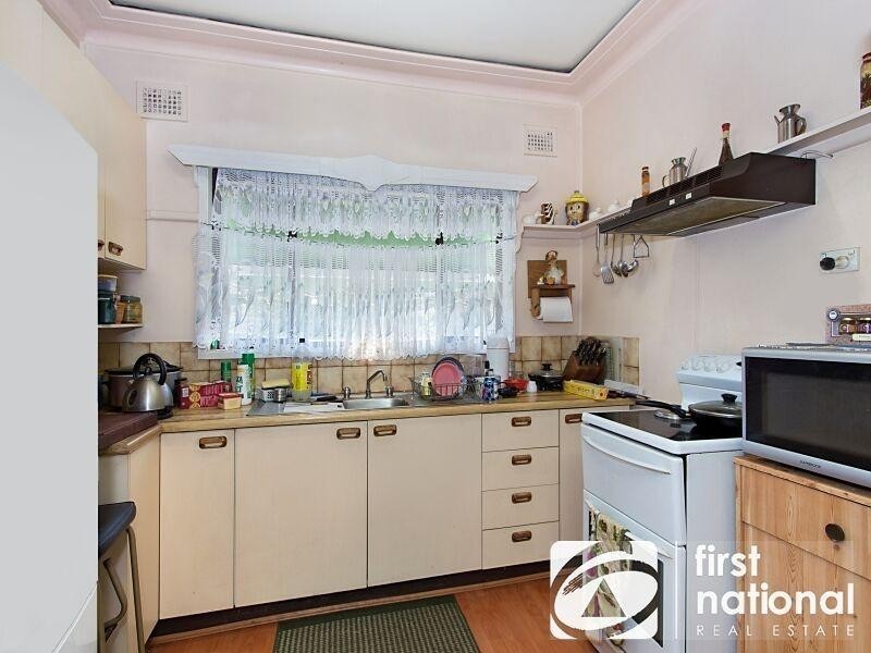 8 Maryvale Avenue, Liverpool NSW 2170