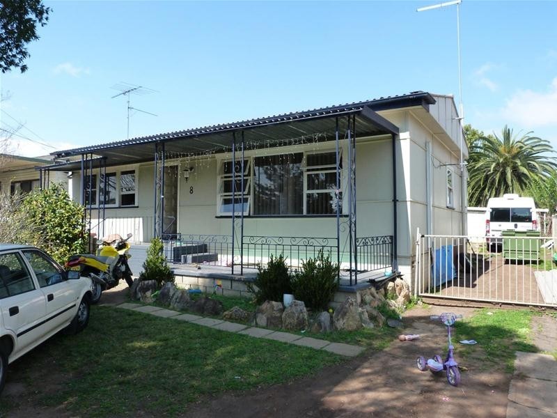 8 Carrington Street, St Marys NSW 2760