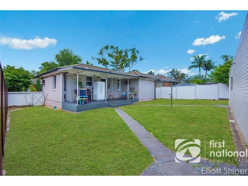 28 Mariana Crescent, Lethbridge Park NSW 2770