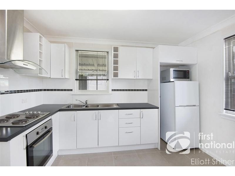 28 Mariana Crescent, Lethbridge Park NSW 2770