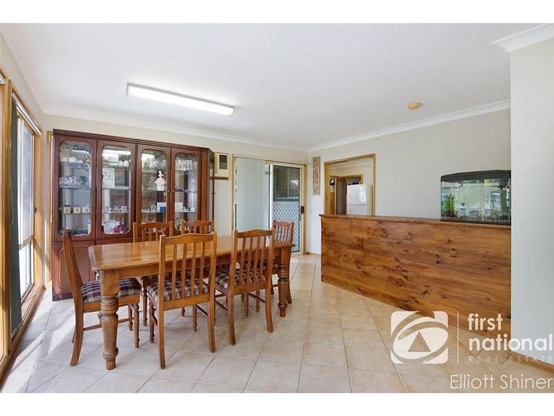 33 Tasman Avenue, Lethbridge Park NSW 2770