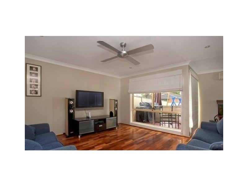 19 KENYON Crescent, Doonside NSW 2767