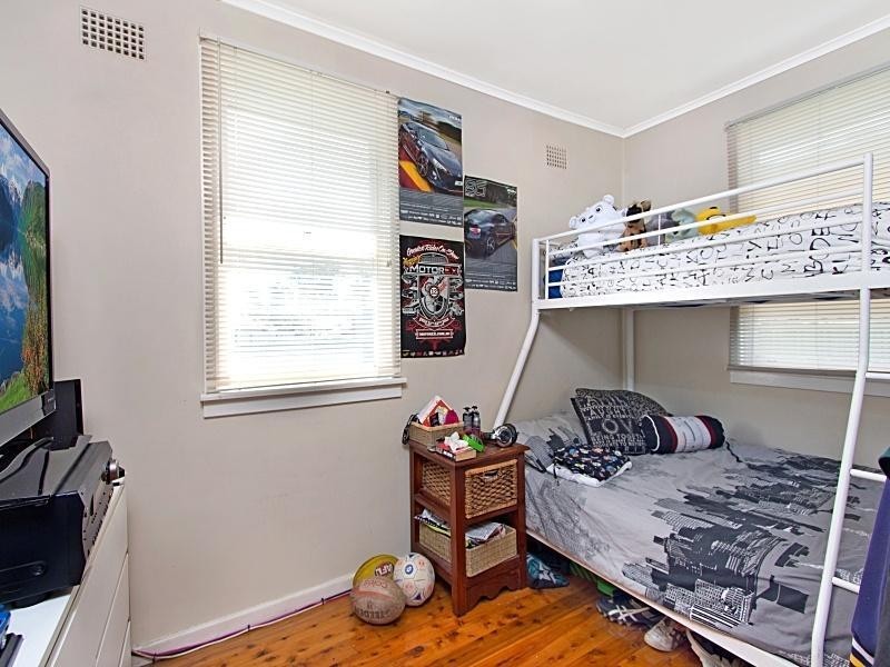 10 Talmiro Street, Whalan NSW 2770