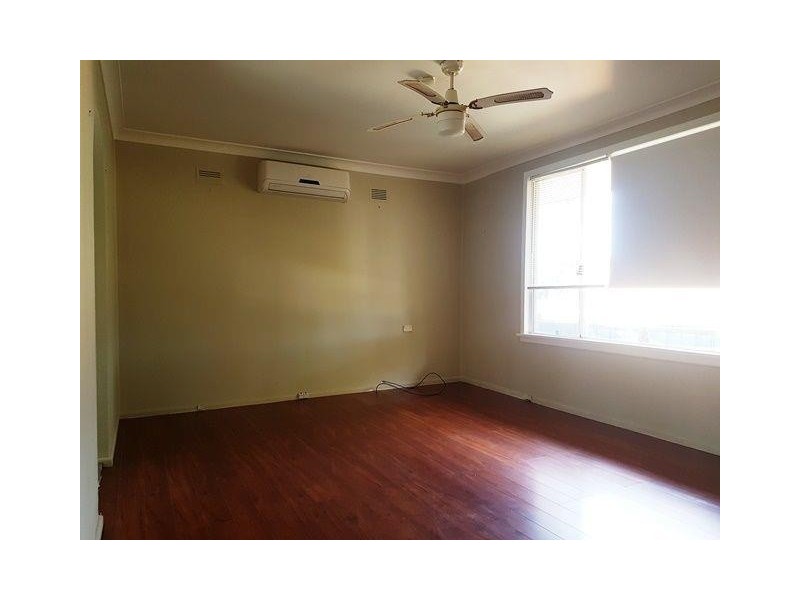 9 Law Crescent, Tregear NSW 2770