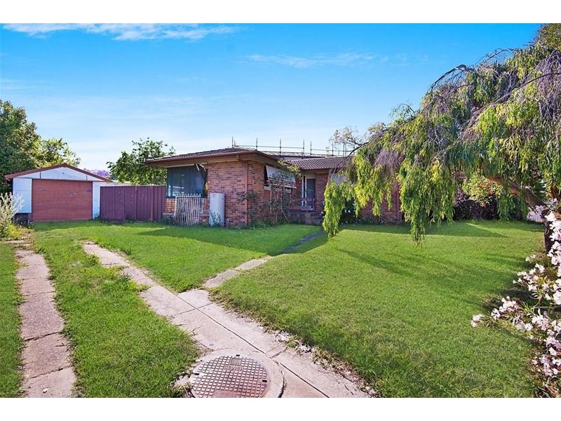 4 Manifold Road, Blackett NSW 2770