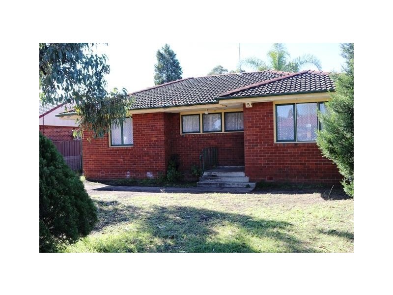 9 Lingayen Street, Lethbridge Park NSW 2770