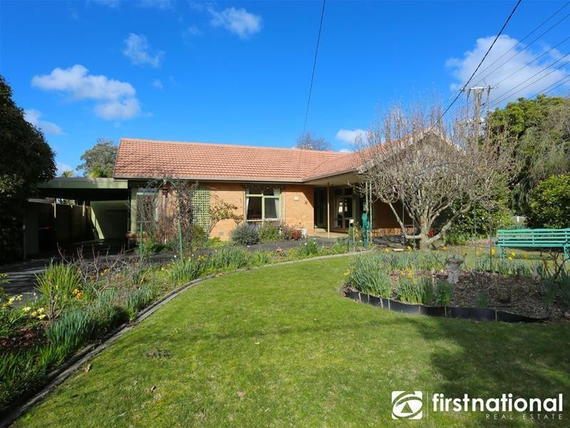 19 Winters Lane, Narre Warren North VIC 3804