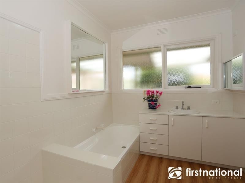 19 Winters Lane, Narre Warren North VIC 3804