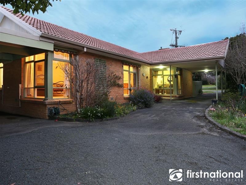 19 Winters Lane, Narre Warren North VIC 3804