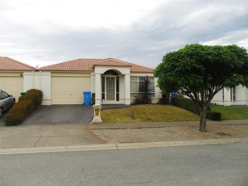 9 Wallingford Crescent, Narre Warren VIC 3805