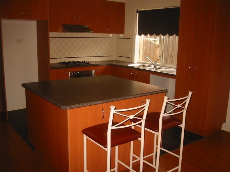 9 Wallingford Crescent, Narre Warren VIC 3805