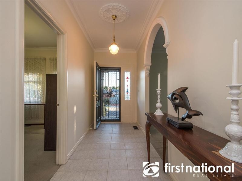 2 Carrington  Place, Berwick VIC 3806