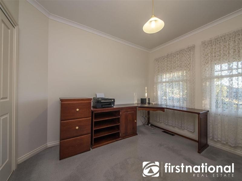 2 Carrington  Place, Berwick VIC 3806