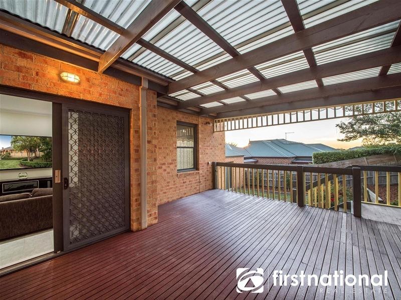 2 Carrington  Place, Berwick VIC 3806