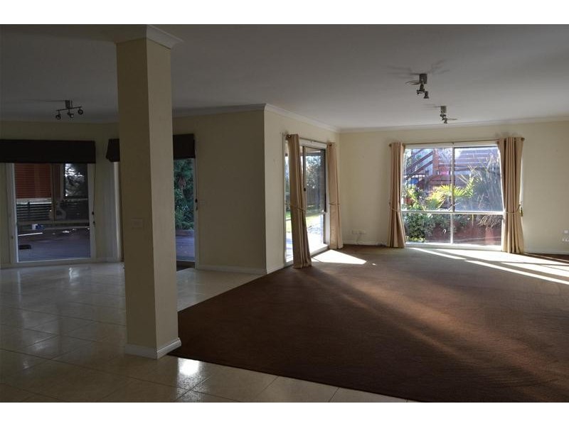 25 Timberside Drive, Beaconsfield VIC 3807