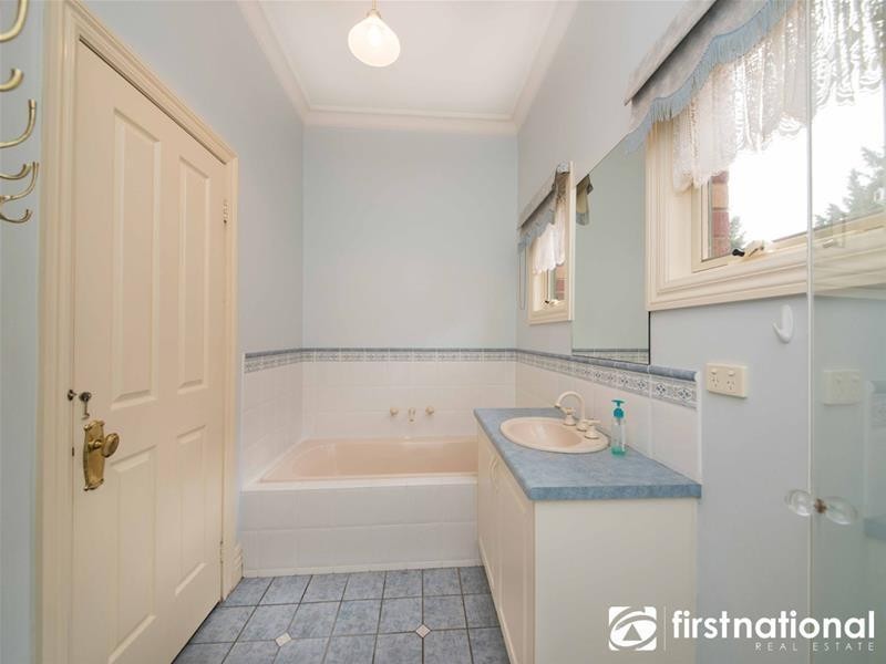 133 Montbrae Circuit, Narre Warren North VIC 3804