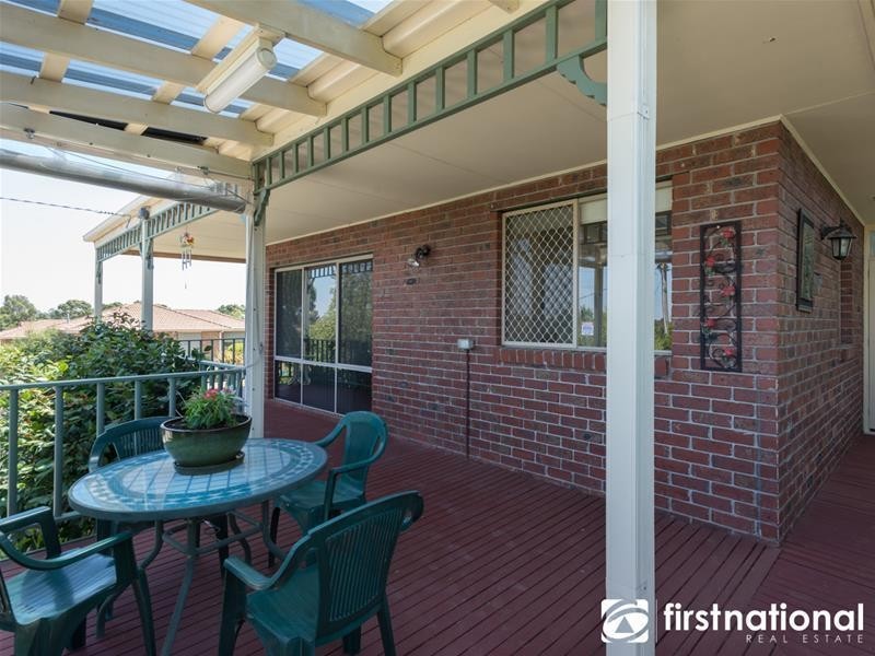 2A McCaffery Rise, Pakenham VIC 3810