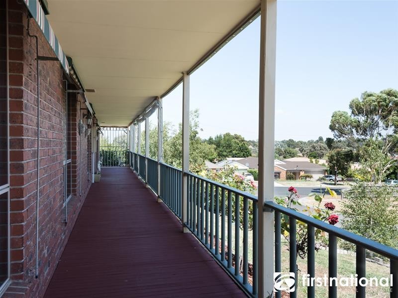 2A McCaffery Rise, Pakenham VIC 3810