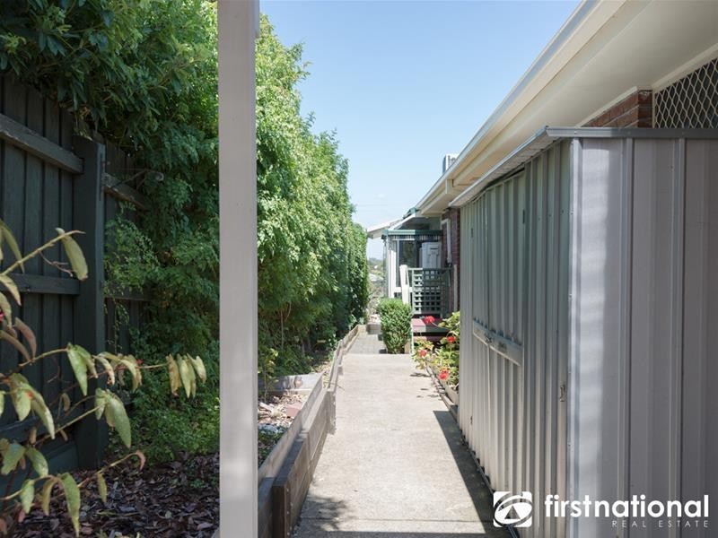 2A McCaffery Rise, Pakenham VIC 3810