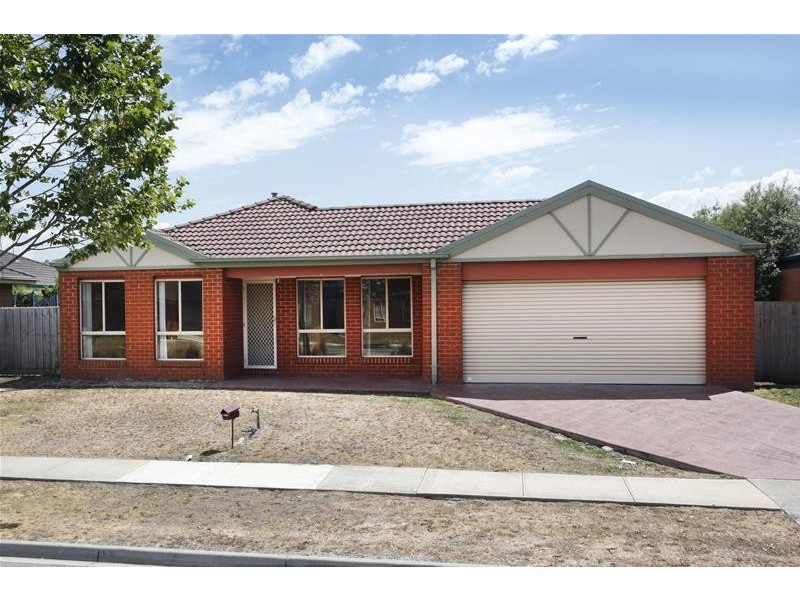 19 Park Boulevard, Pakenham VIC 3810