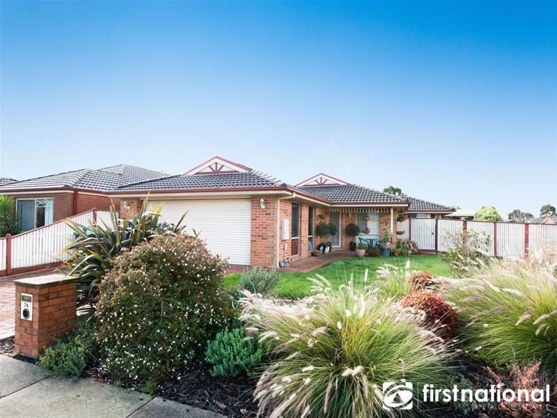 74 Marsh Grove, Berwick VIC 3806