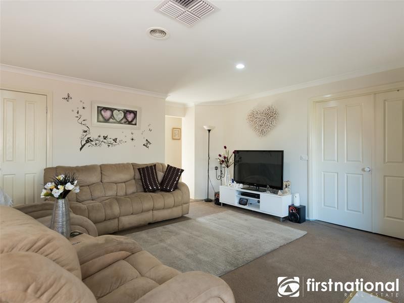 74 Marsh Grove, Berwick VIC 3806