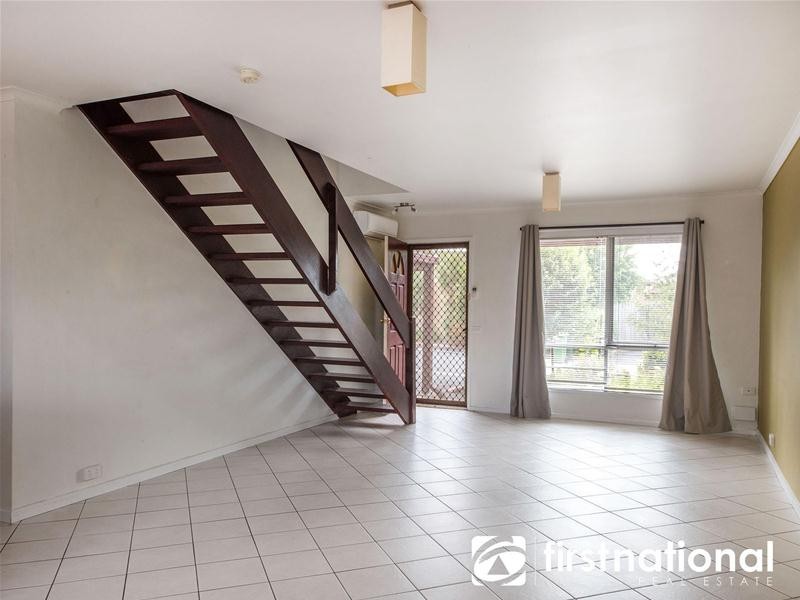 5 Warren Close, Narre Warren VIC 3805