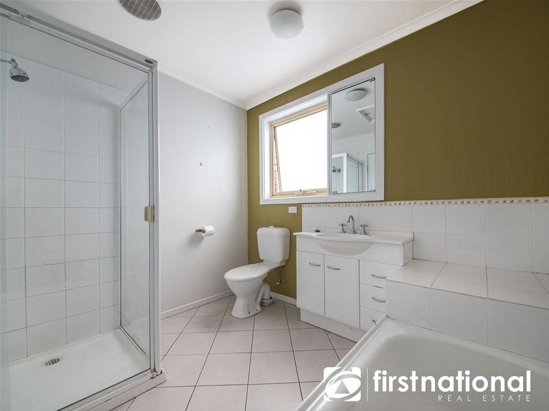 5 Warren Close, Narre Warren VIC 3805