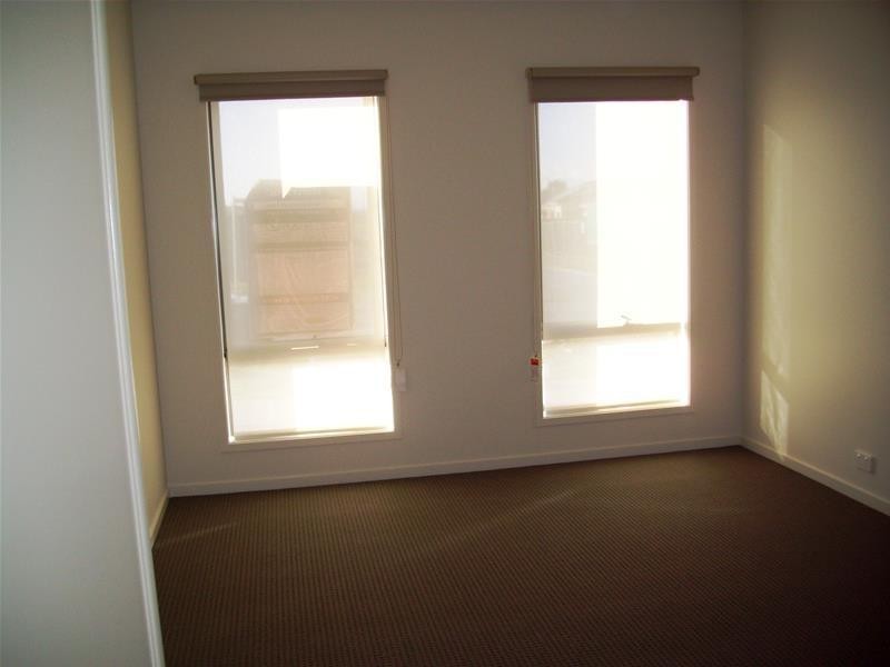 25 Celestine Drive, Officer VIC 3809