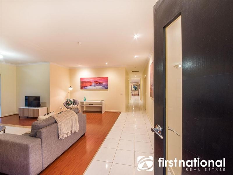 5 Griffith Mews, Pakenham VIC 3810