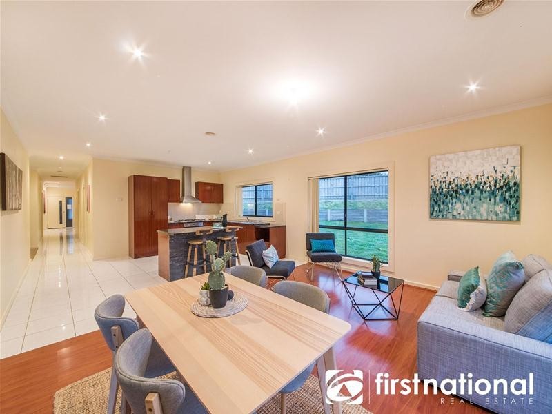 5 Griffith Mews, Pakenham VIC 3810