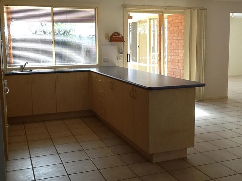 21 Galloway Drive, Narre Warren South VIC 3805